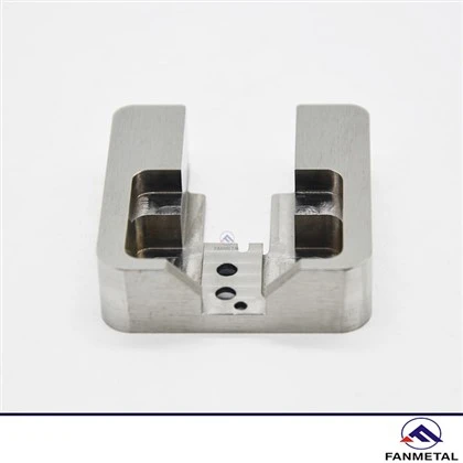Mold din aliaj de tungsten WNiFe