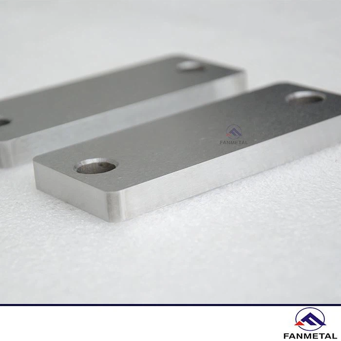 Piesă prelucrată din aliaj MoW